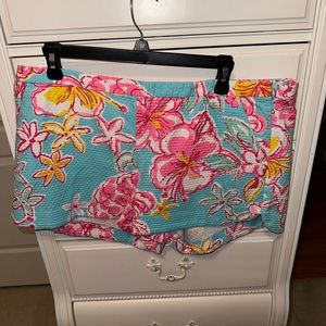 Adorable Lilly shorts perfect for summer!🩵